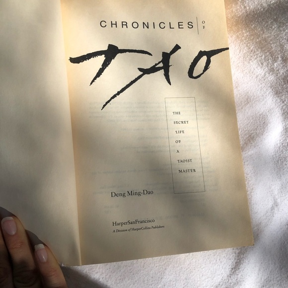 Chronicles of Tao book - Picture 2 of 3